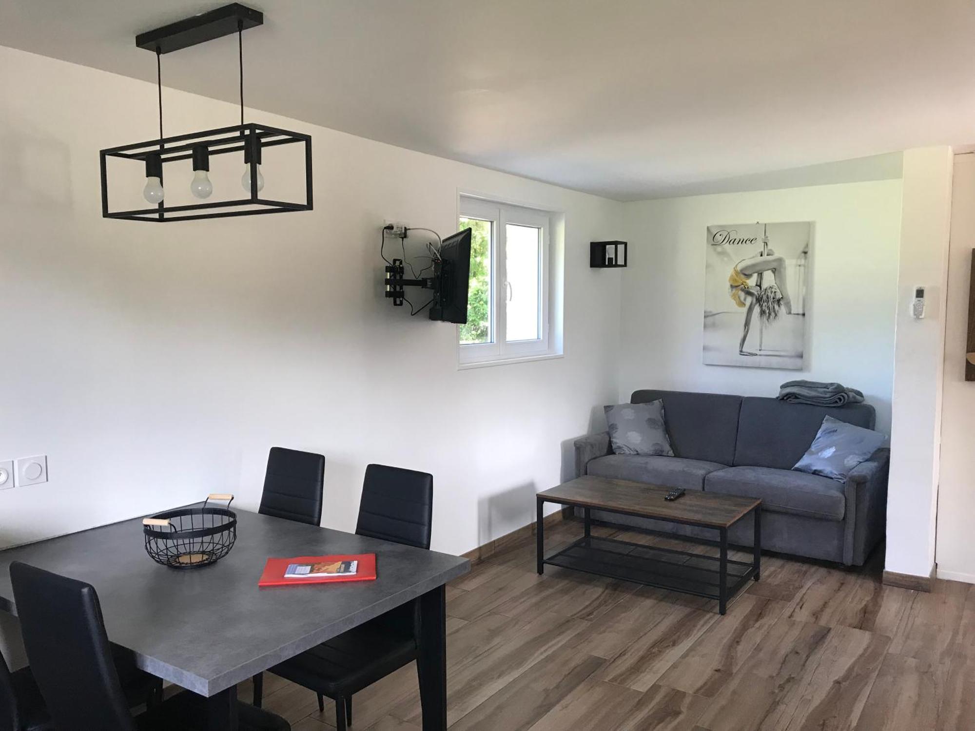 Maison 4 Etoiles Et Studio 3 Etoiles Independants Avec Piscine 索格岛 外观 照片