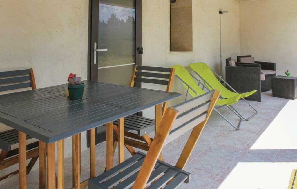 Maison 4 Etoiles Et Studio 3 Etoiles Independants Avec Piscine 索格岛 外观 照片